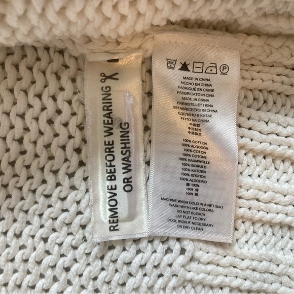 Michael MK White Cardigan - Picture 10 of 10